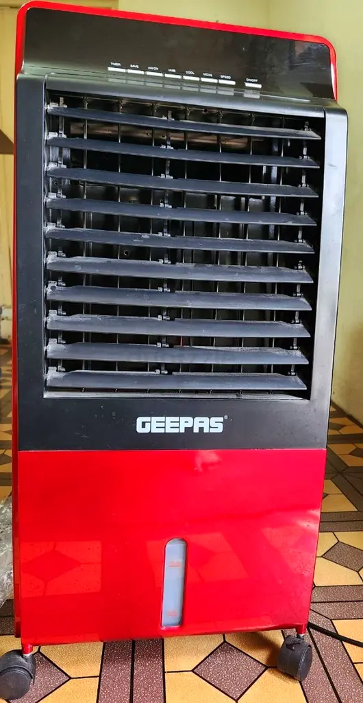 water cooler with good condition and original packing