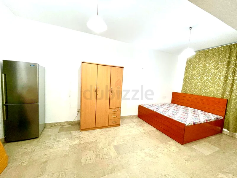 Apartment FURNISHED FAMILY/COUPLE ROOM FOR INDIANS WITH BALCONY NEAR