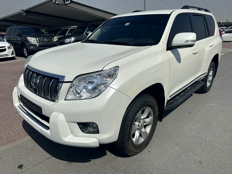 Toyota Prado 2012 v6 white colour GCC Caleb car63165695827074113