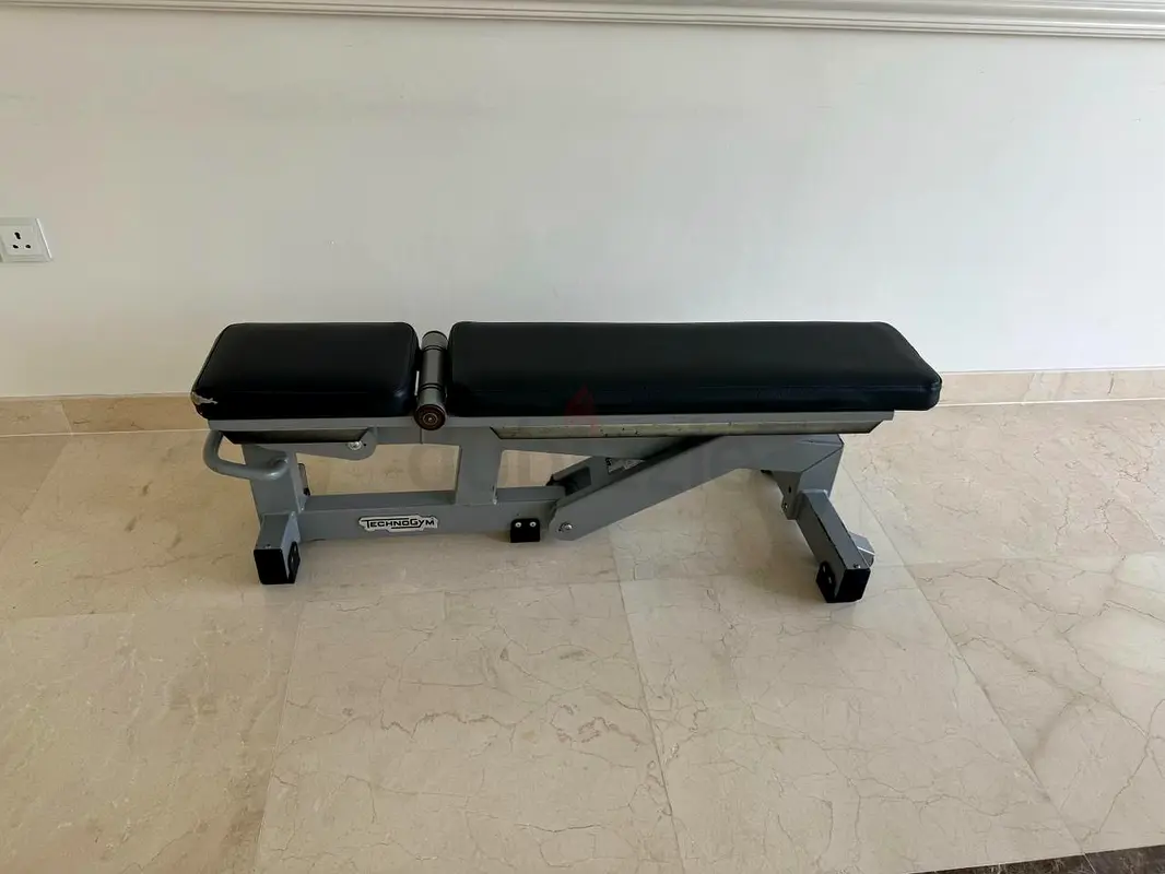 Gym bench technogym