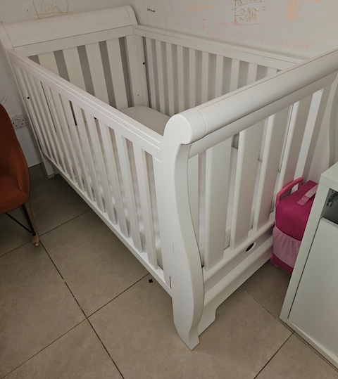 Places that outlet buy used cribs