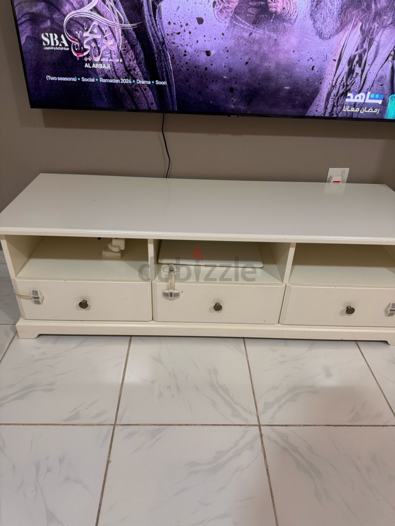 Entertainment center for sale near deals me