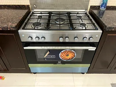 Electrolux 90X60 Cm 5Burners Gas Cooker Stainless Steel EKG-913 A20X FREE DELIVERY +WARRANTY OVEN NO