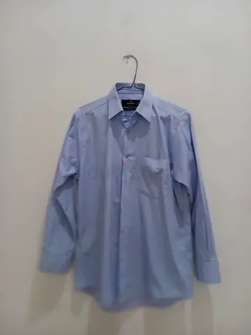 Mens shirt, navy color, size large