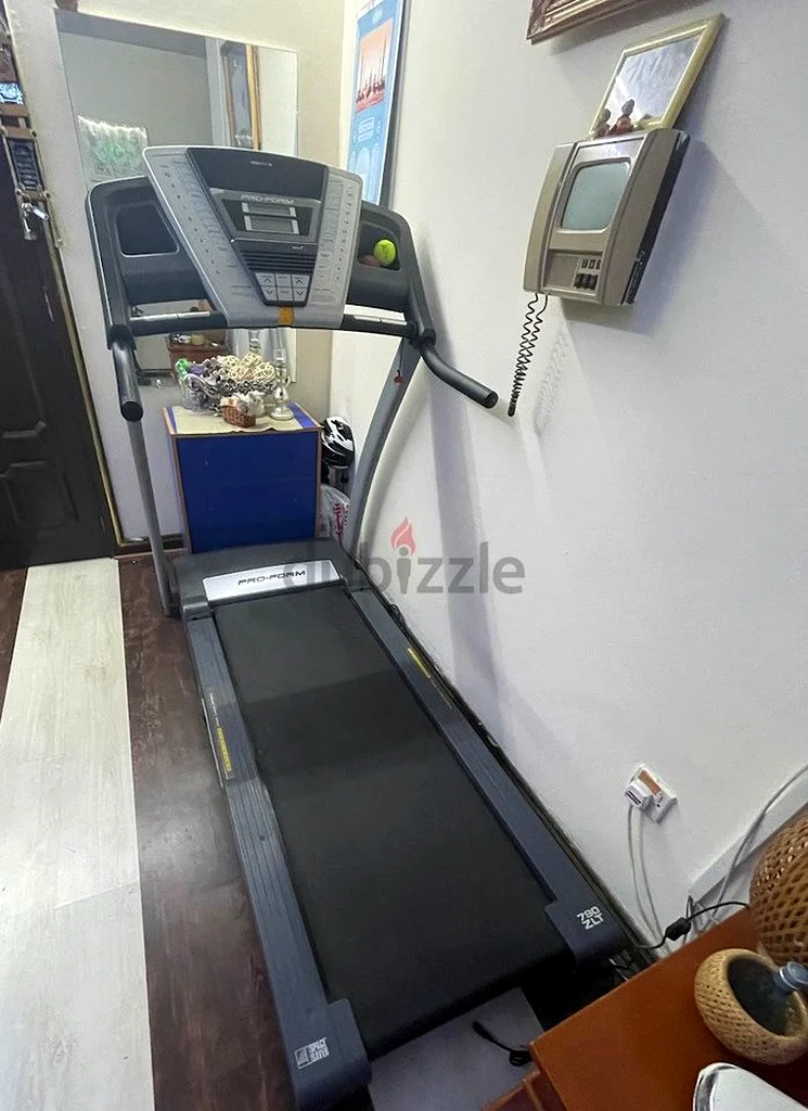 الأبسط في التخزين: جهاز المشي القابل للطي من بروفورم - 790 ZLT63240124944642111
