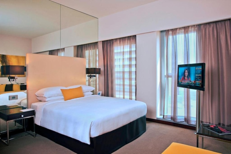 Pay Monthly Furnished Deluxe Room Free Bills