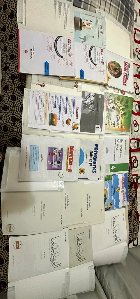 Grade 4 Sharjah Indian School Textbooks for sale