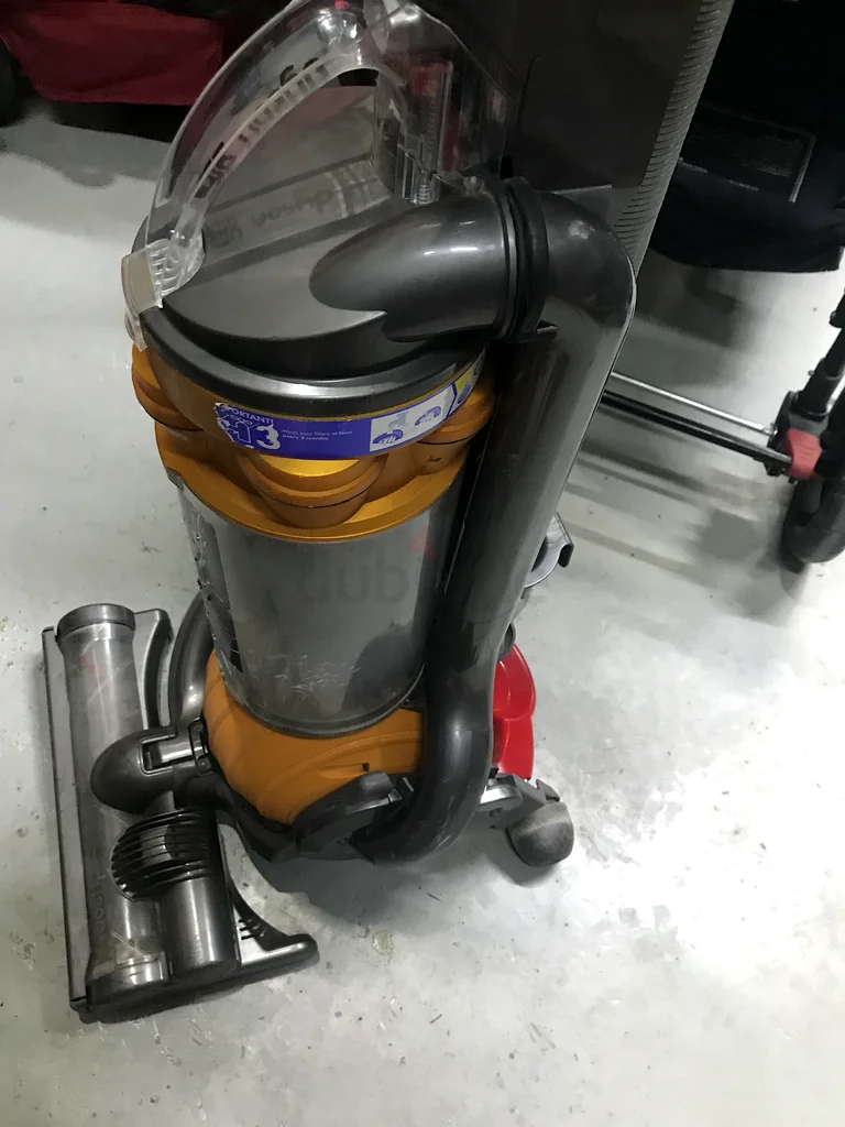 Dyson DC 25 Vacuum cleaner