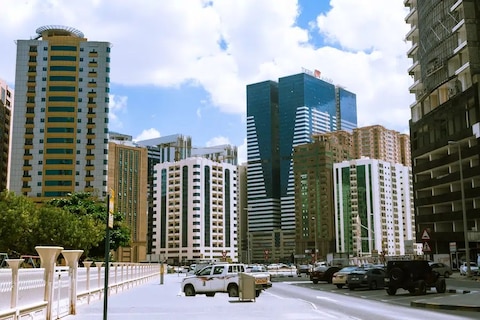 Hot Offer On Studio Flats Available ,20k,22k, 24k + 1 Month Free Dubai Sharjah Border On Rta Bus St