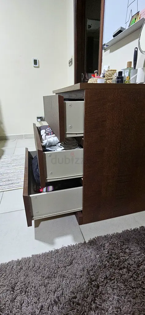 Chest of drawers Cupboard