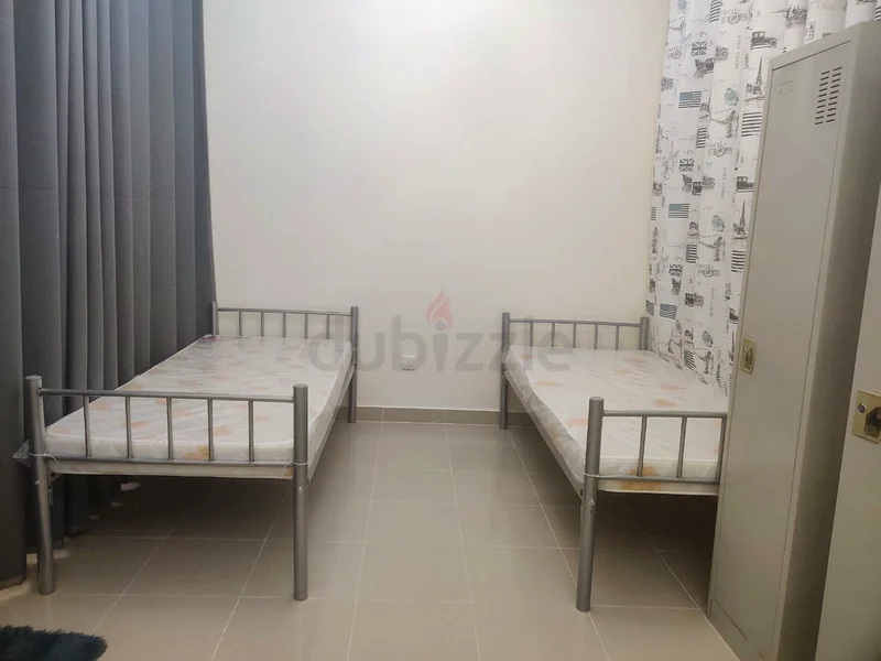 Apartment Single Bed space available for kerala Executive Batchlores