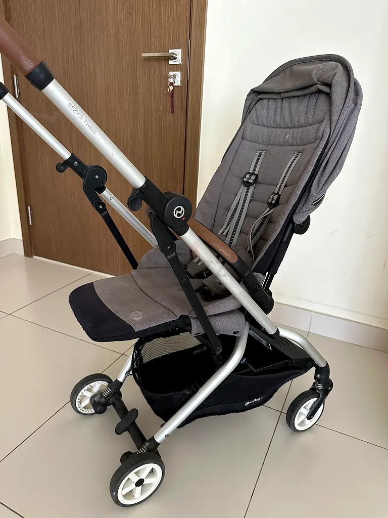 Cybex Eesy s twist baby stroller