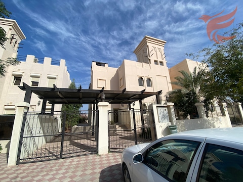 Luxurious 4-bedroom Villa With Maids Room For Rent In Al Hamra Village, Rak