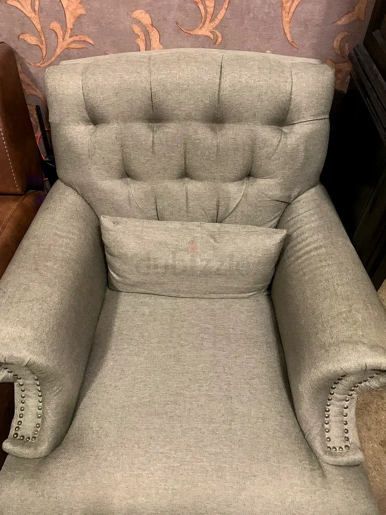 Arm chair for sale