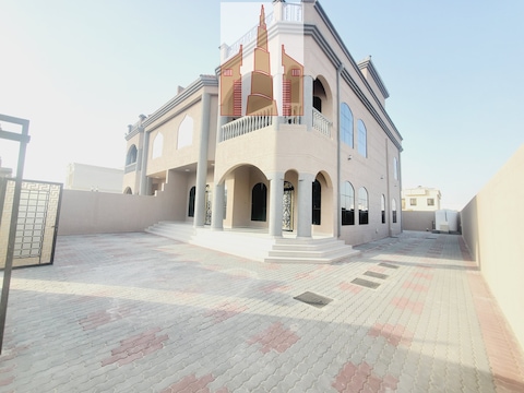 4 Bedroom Villa Majlis 2 Hall Brand New Big Balcony All Master Room Garage Parking Just 130k 140k