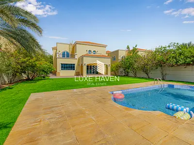 Huge Plot | Single Row | Vastu