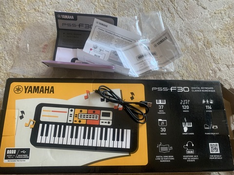 Yamaha PSS F30 Beginners Keyboard Kids, Adults