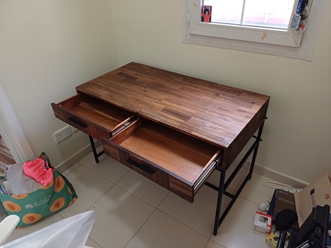 Desks for online sale craigslist