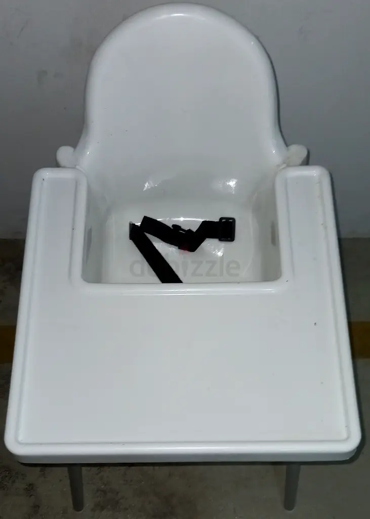 baby high chair (plastic)