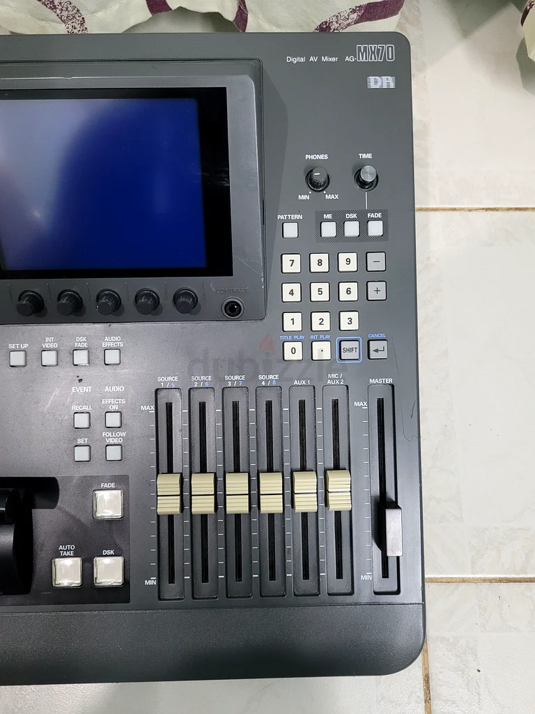 Panasonic AGMX70 8Input Professional Digital A/V Mixer in excellent working condition