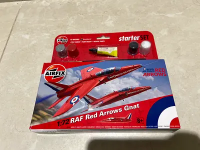 Airfix 1:72 RAF Ref Arrows Folland Gnat Starter Set