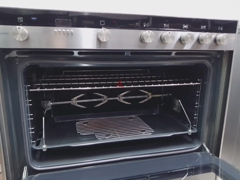 Siemens Iq700 Electric Stove 90cm Like New | Dubizzle