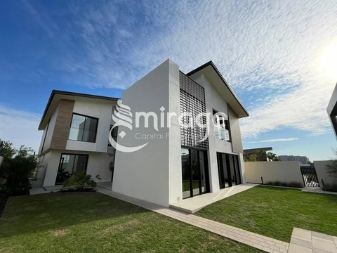 Prestigious Villa | Spacious 5br+maid | Iconic Location