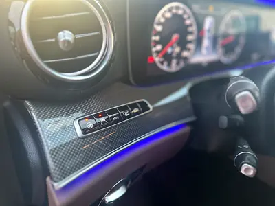 2017 Mercedes-BENZ E-CLASS 缩略图 10
