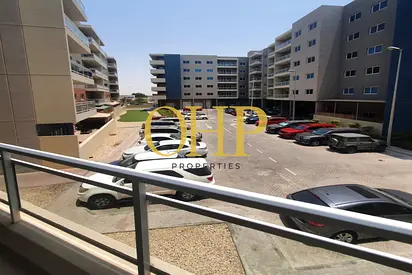 Magnificent 2br Apt| Modern Design| Nice Location