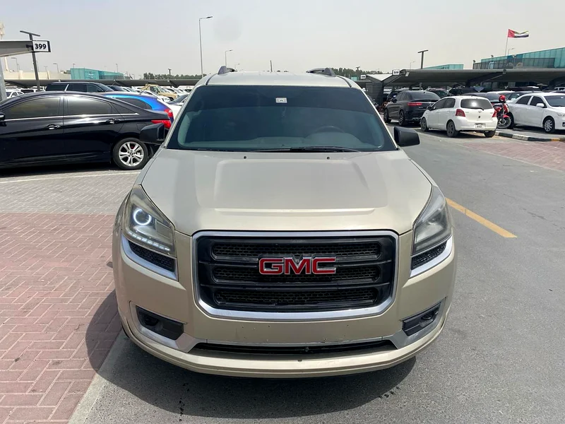GMC Acadia 2014 silver colour GCC Caleb car63174775199361112
