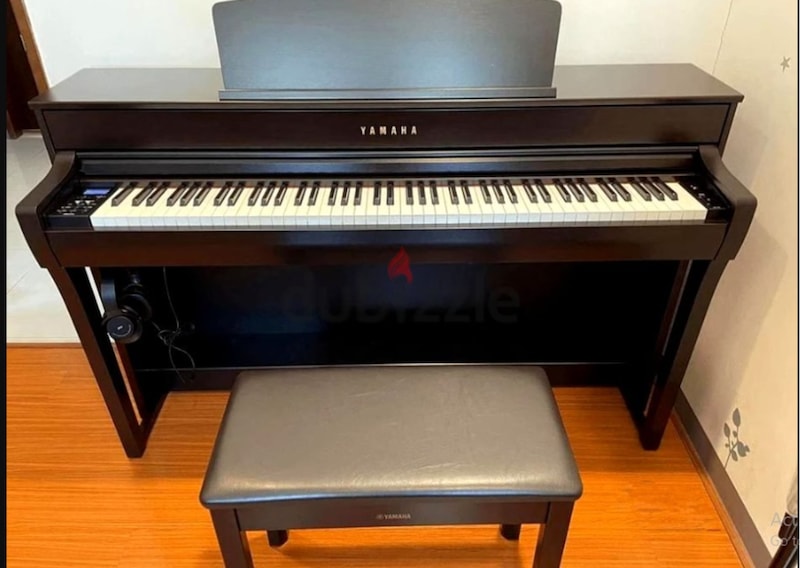 Yamaha Clavinova CLP 545 Wooden keys Piano New Box Piece | dubizzle