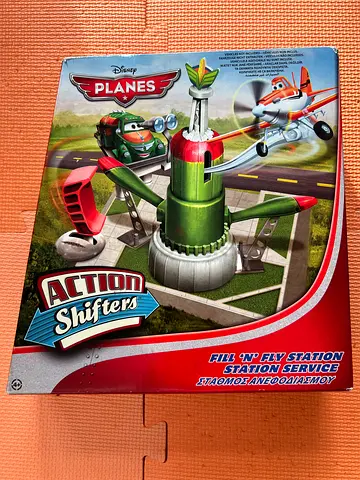 Disney Planes Action Shifters Fill n Fly Station