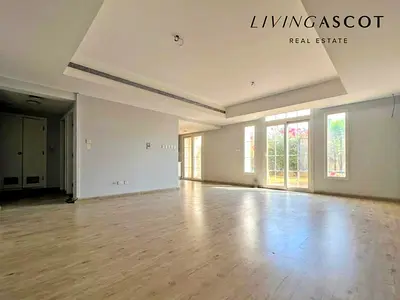 Upgraded | 3 Bedroom | Townhouse