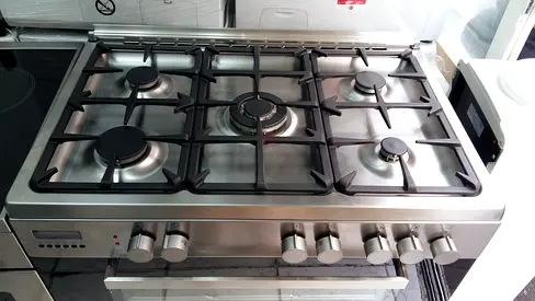 90cm 5-Burner Electrolux range cooker with gas hob and electric oven FREE DELIVERY +WARRENTY