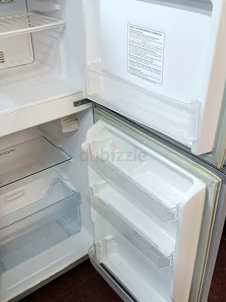 Small Dubble door fridge Toshiba