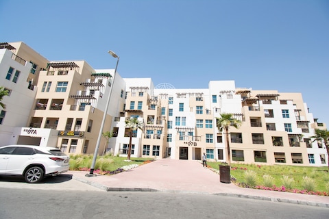 Spacious 1 Bedroom Apartment For Sale In Al Khail Heights
