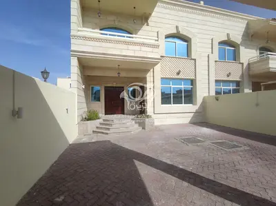 Well Maintained 4mbr Villa In Good Location