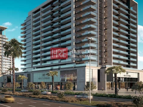 Luxury Apartment | Investment Deal| Large Layout