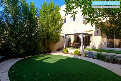 Upcoming - Spacious 3 Bed Townhouse - Fully Furnished