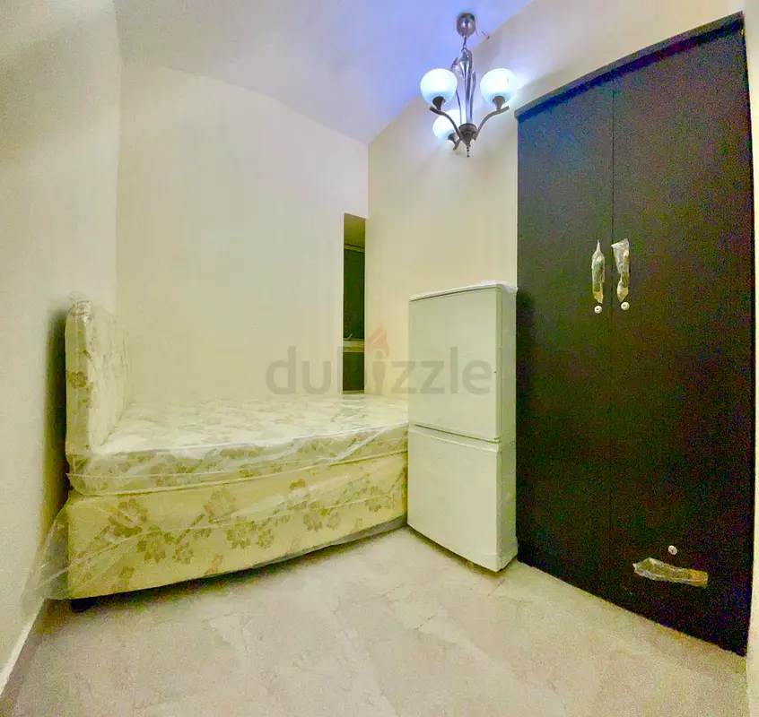 شقة للإيجار Private Room Rent near mall of emirates دوبيزل دبي