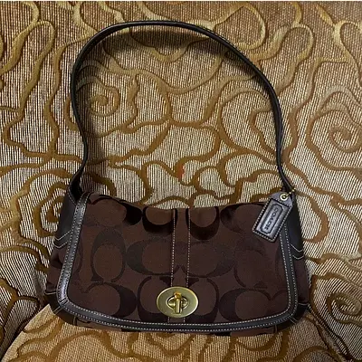 Coach  original Handbag H0782-11257 in good condition