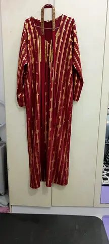 Embroidered galabiya with beaded belt, size M