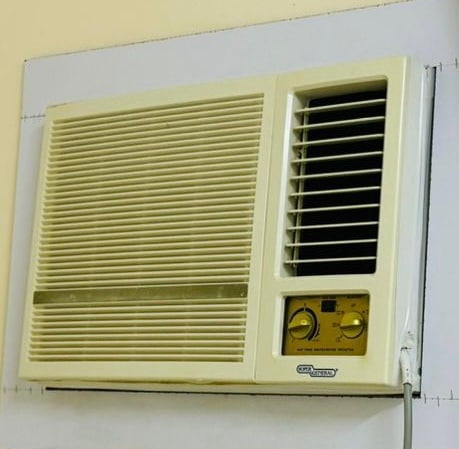 Super General Window Air Conditioner