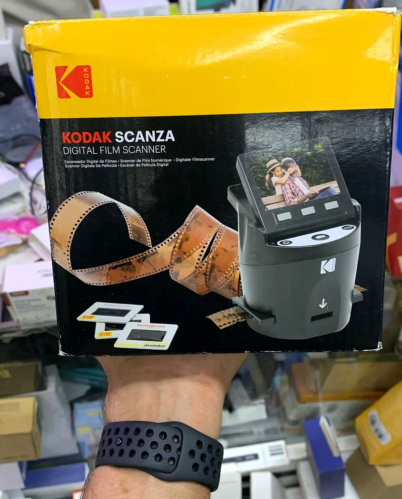KODAK SCANZA Digital Film Slide Scanner Converts