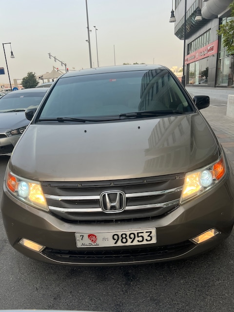 Honda Odyssey Full Options 2012 only 16000Dhs.