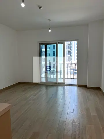 Hot Deal / Balcony / Huge Layout