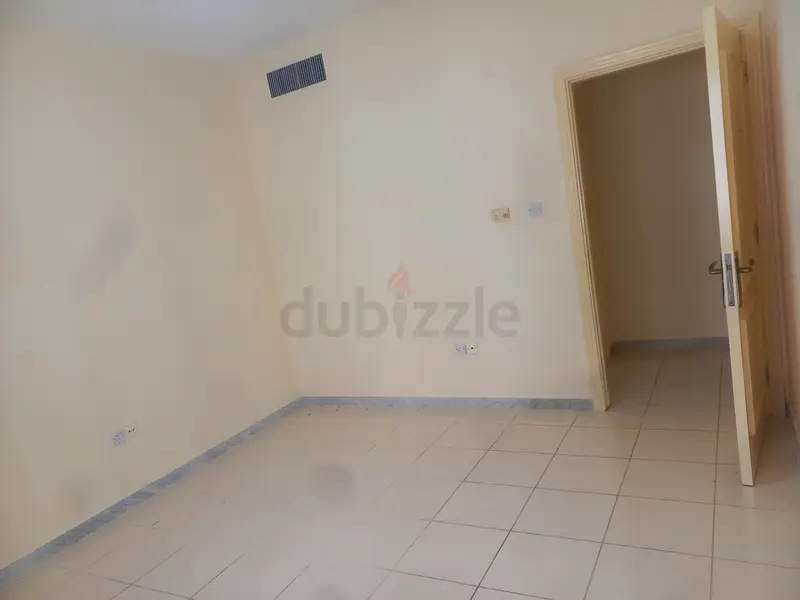 Apartment/Flat for Rent Room for rent available in electra Street near