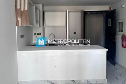 Pristine 1br | Pool View | Perfect Investment