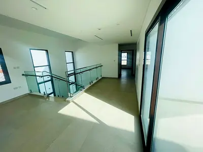 Villa 6 Bedrooms And Maid Room And Driver Room For Rent