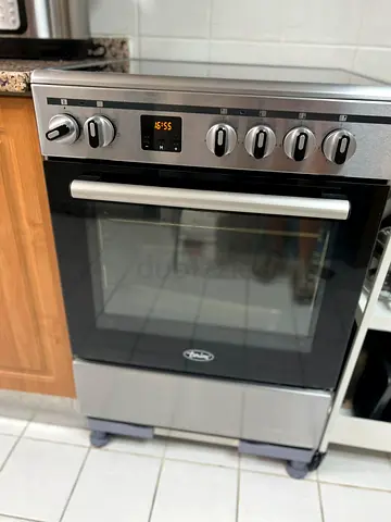 Tirem electric Four electric houb 60 by60 c.m